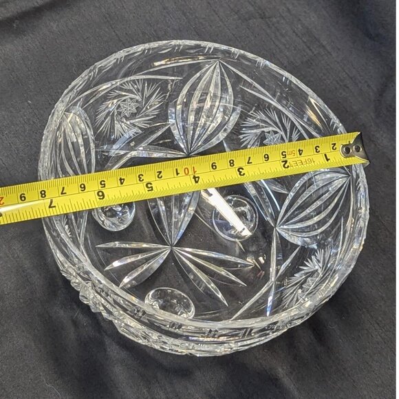 Vintage large 7" crystal 3 Footed pinwheel Candy Dish | elegant serving bowl - Picture 2 of 8